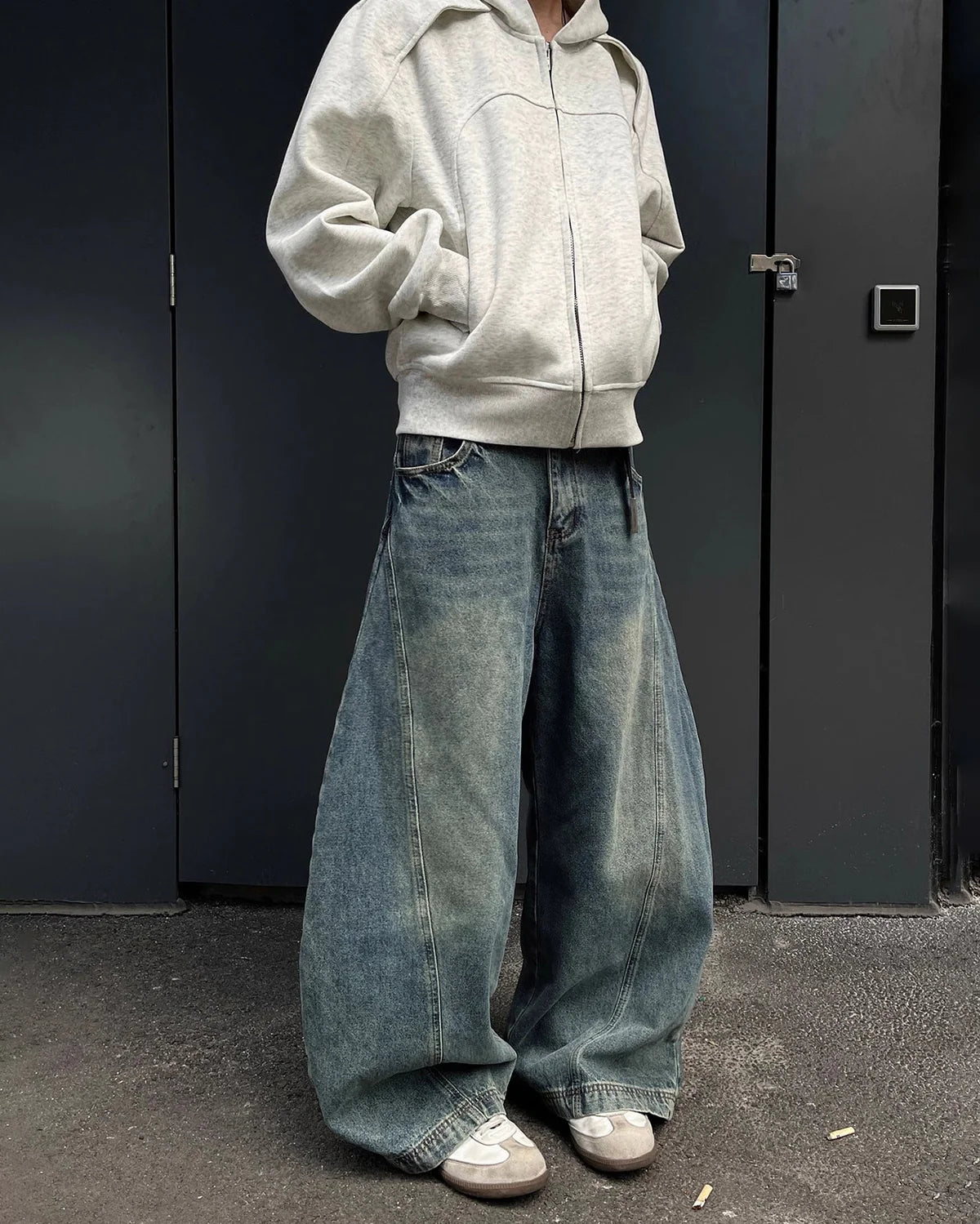 Akira - Balaenoptera